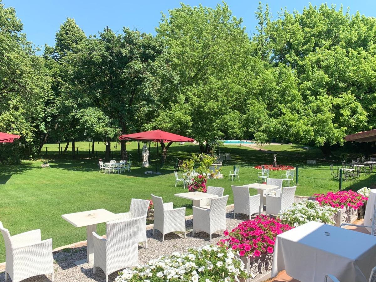 Hotel Villa Luppis Pasiano Di Pordenone Exterior foto