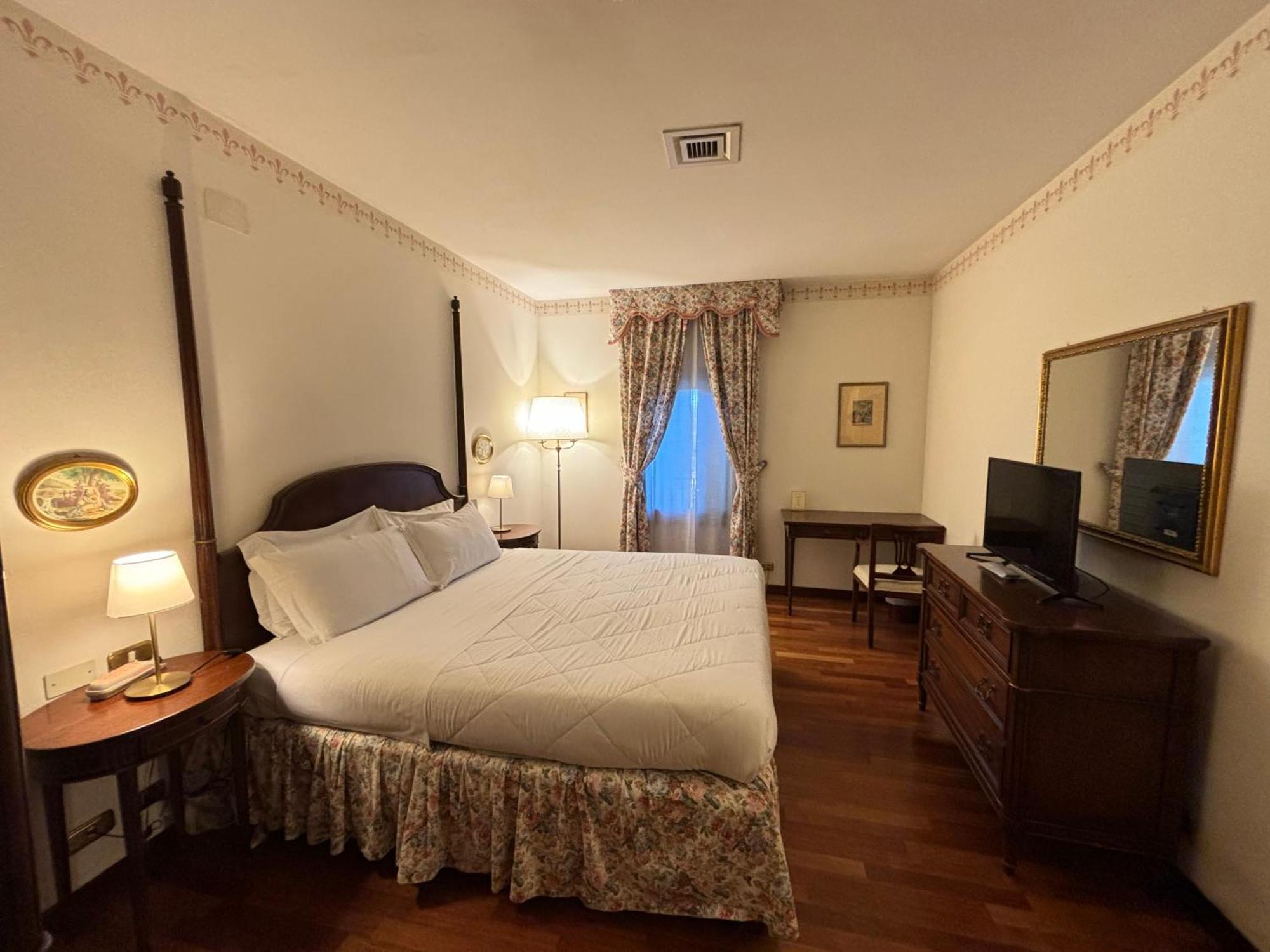 Hotel Villa Luppis Pasiano Di Pordenone Exterior foto